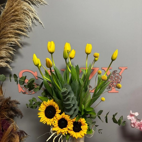 🌻 Ayçiçeği & Sarı Lale Uyumu 11 Adet Sarı  Lale