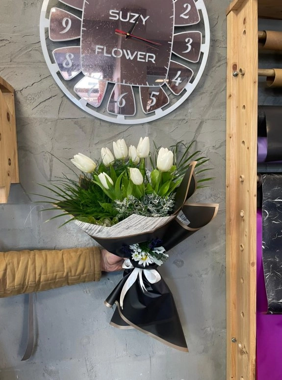 Beyaz Lalelerin Asaleti