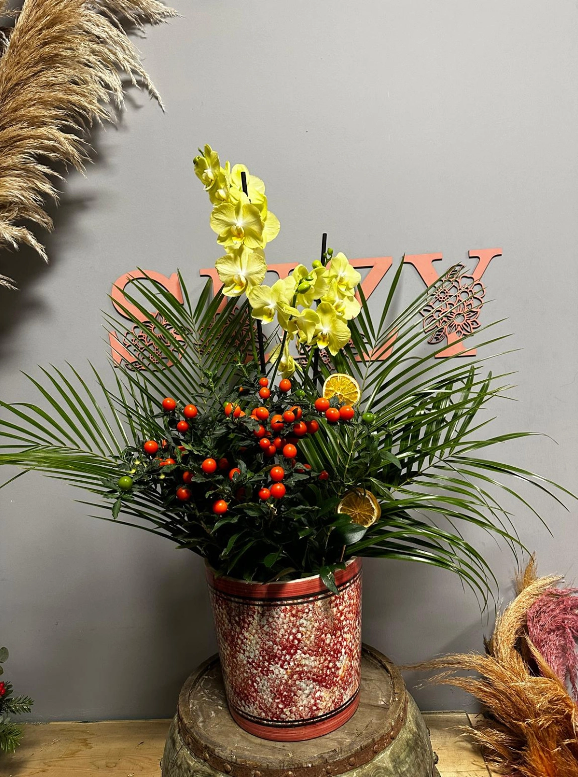 Kokina Süslemeli Büyük Orkide Aranjmanı