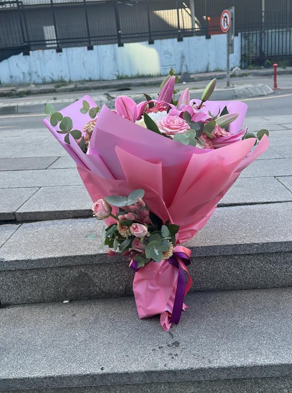 Lilyum Gül - Kasımpatı Buketi