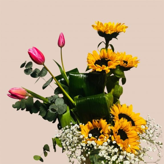 Pembe Lale - Ay Çi̇çeği̇ İle Tasarlanmiş Arajman