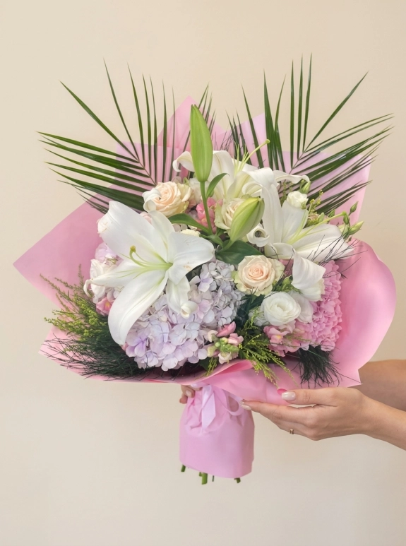 Soft Beyaz Pembe Lilyum Buketi