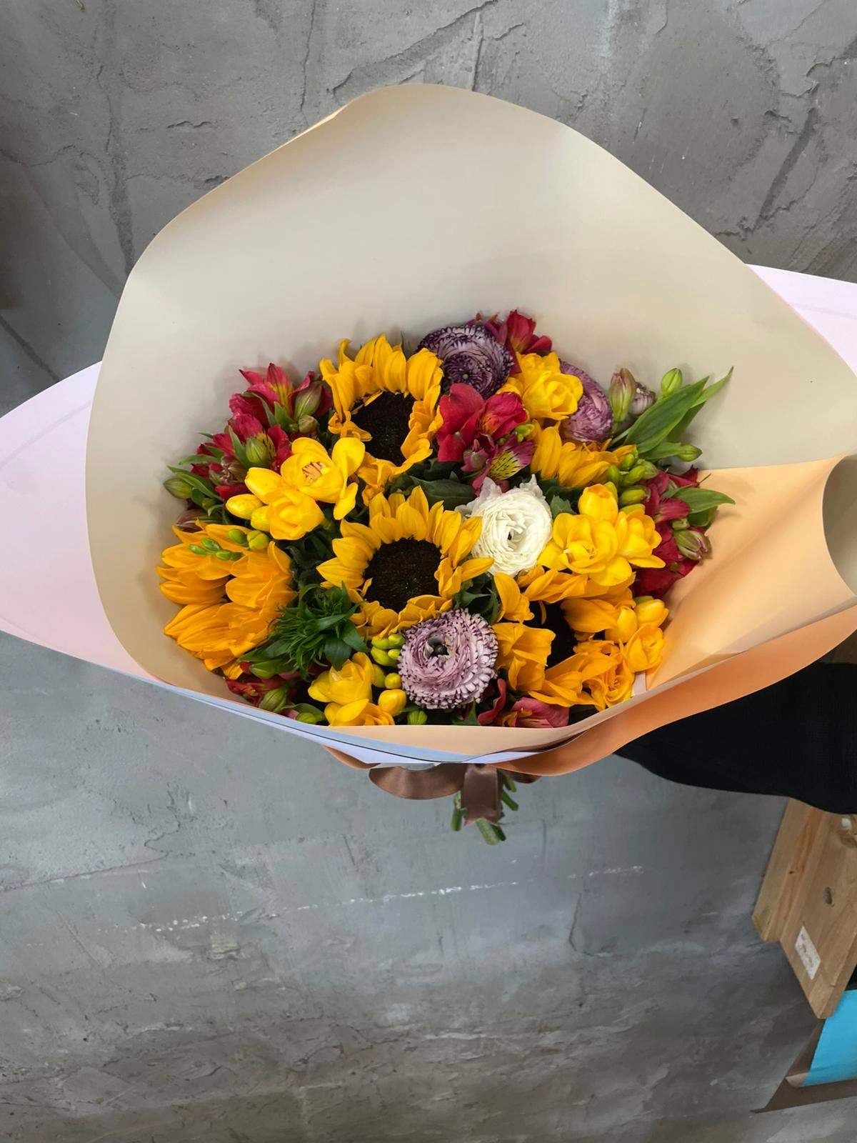 Renkli Mevsim Çiçekleri Buketi